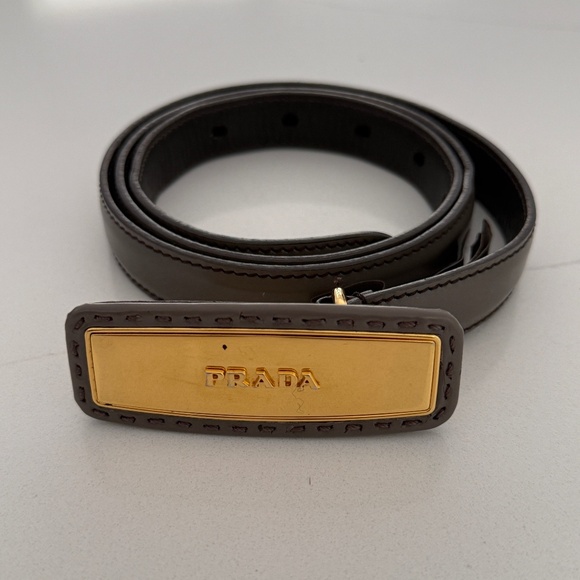 PRADA Skinny Taupe Leather 1/2" Belt - Picture 1 of 6